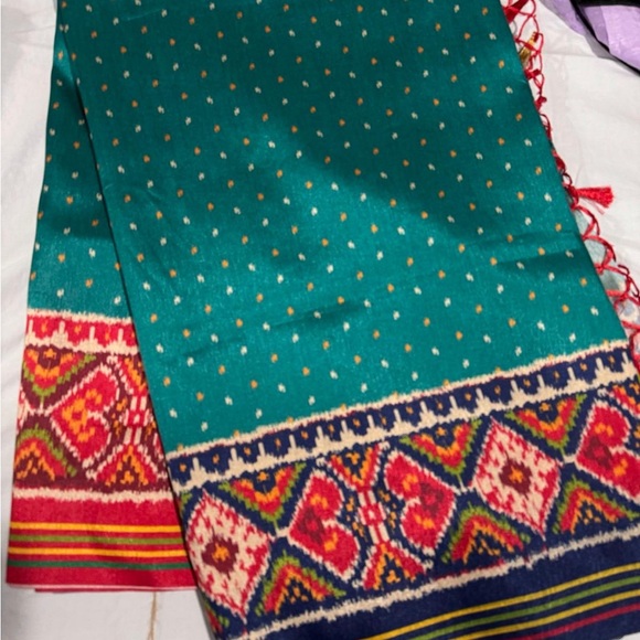 Colorful Patterned Fabric with Tassels - Picture 3 of 8